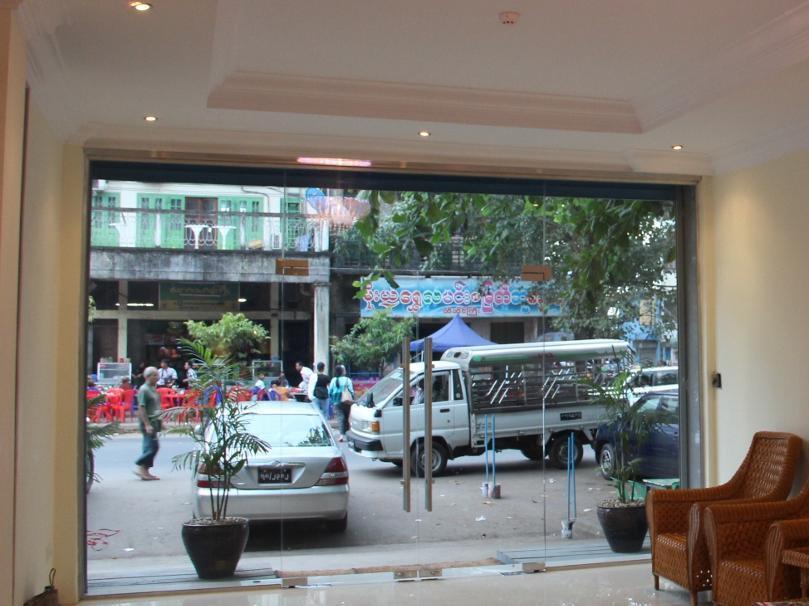 New Yangon Hotel Exterior foto