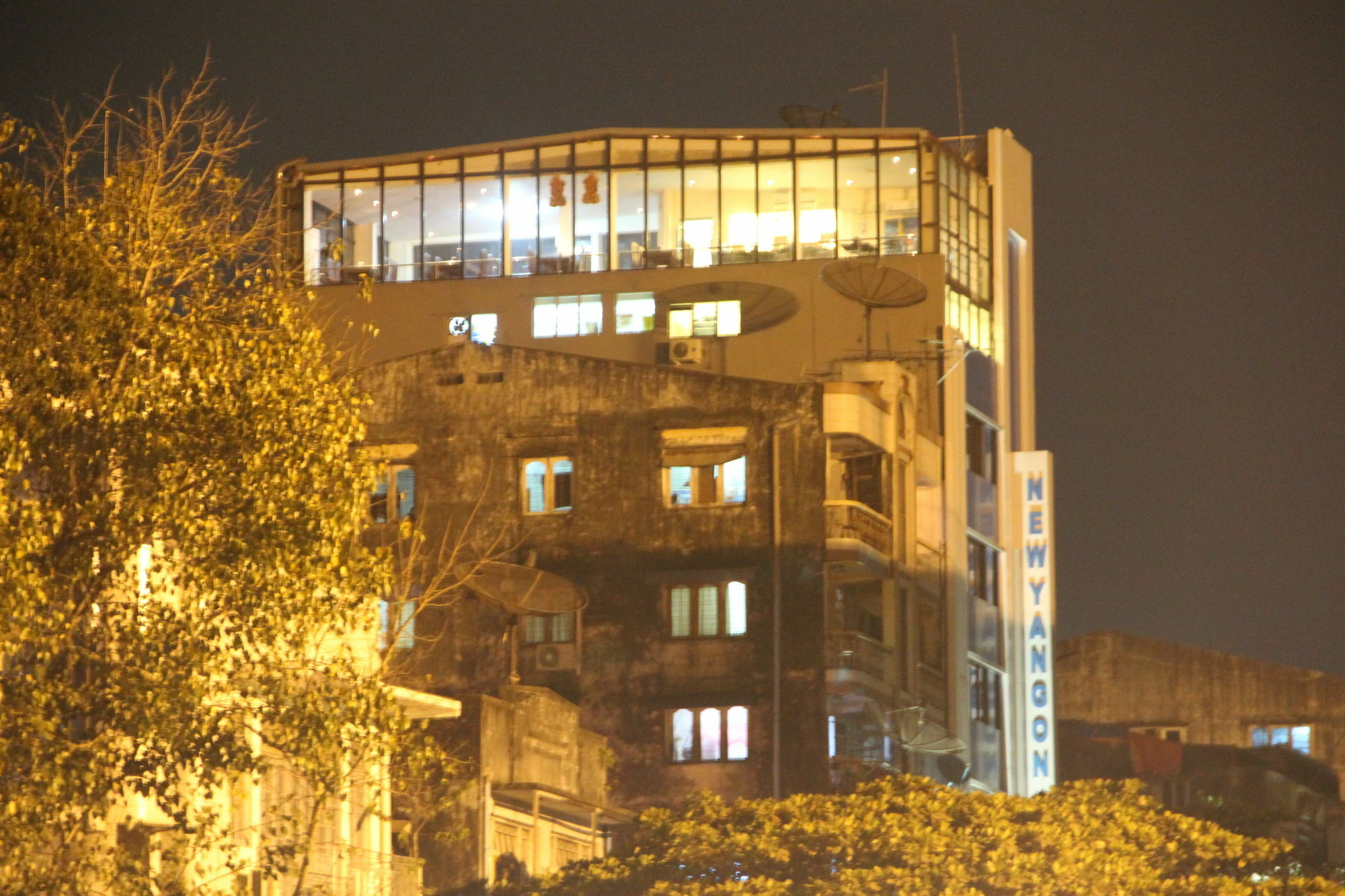 New Yangon Hotel Exterior foto